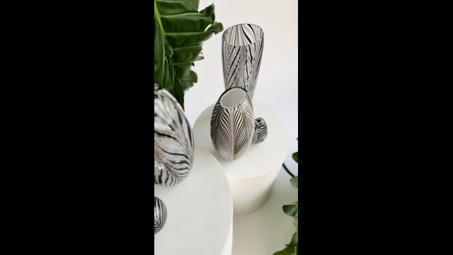 Par de Vasos 54 e 55 MS Fenício Preto e Branco