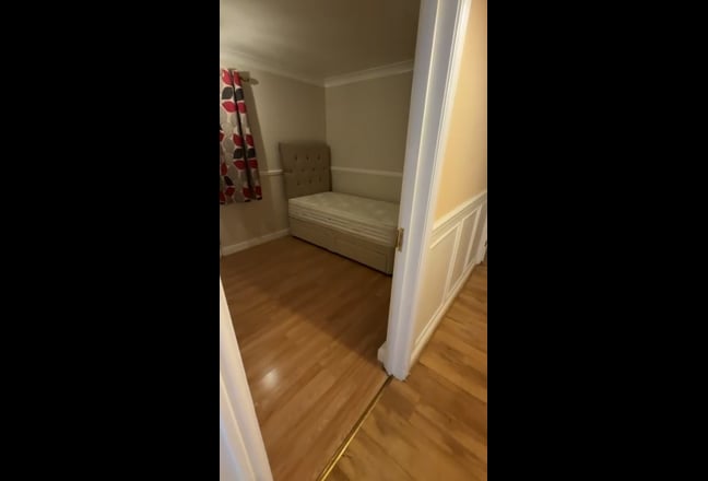 2 single rooms in a nice quiet area  Main Photo