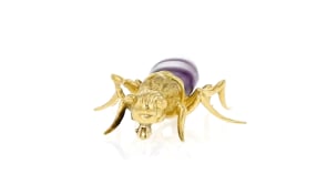 C. 1990 Vintage Mother-of-Pearl and Amethyst Insect Pin in 18kt Yellow Gold