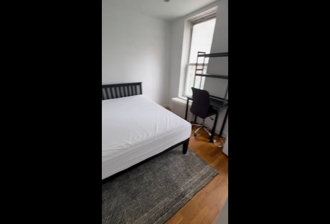 Available Room in Lenox Hill Main Photo