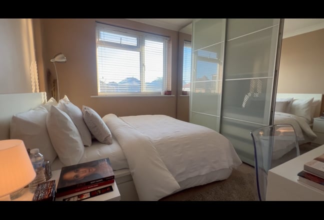 Spacious Double Room In Hayes Near Heathrow  Main Photo