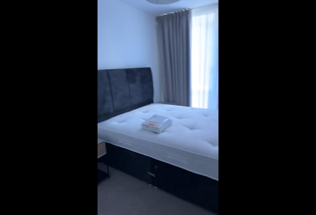 Double En-Suite Room with King Bed Main Photo