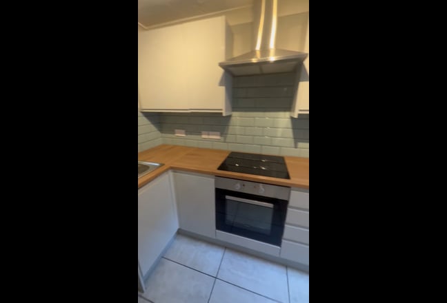 Video 1: LOUNGE/DINER