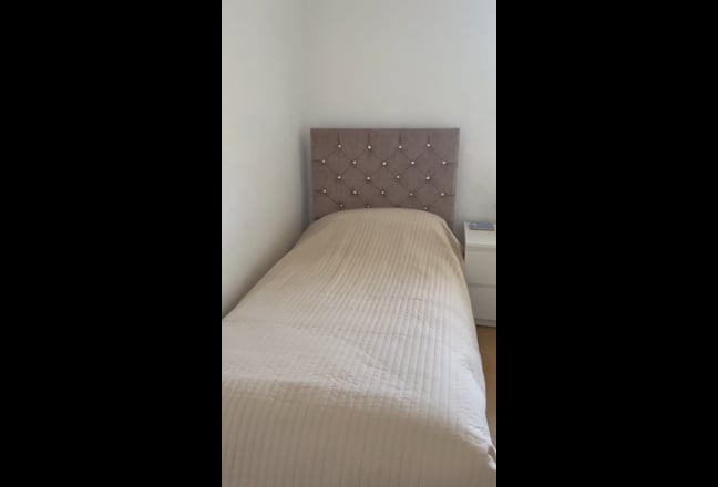 Windsor  Mon-Fri Let or 6 Month Let Main Photo