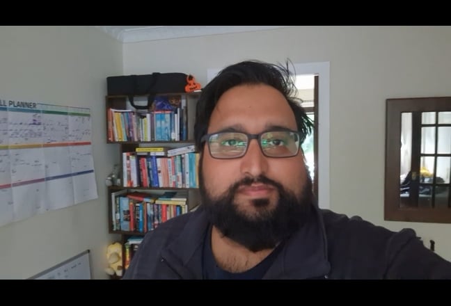 Easygoing professional wants shared house/flat  Main Photo