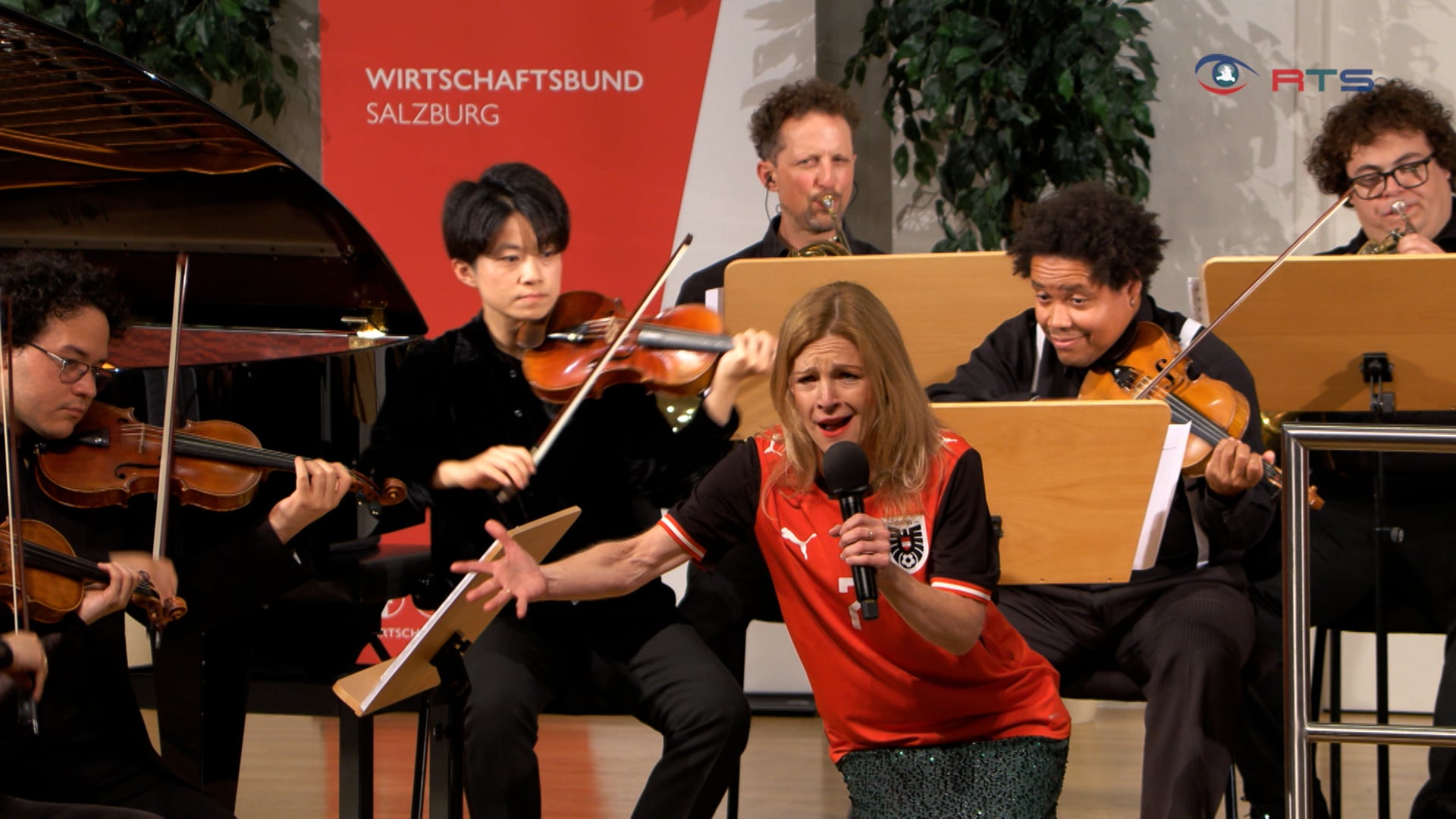 wirtschaft-und-musik-salzburger-wirtschaftsbund-geniesst-konzert-der-philharmonie-salzburg