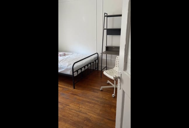 Spacious Room near Cumc utilities included Main Photo