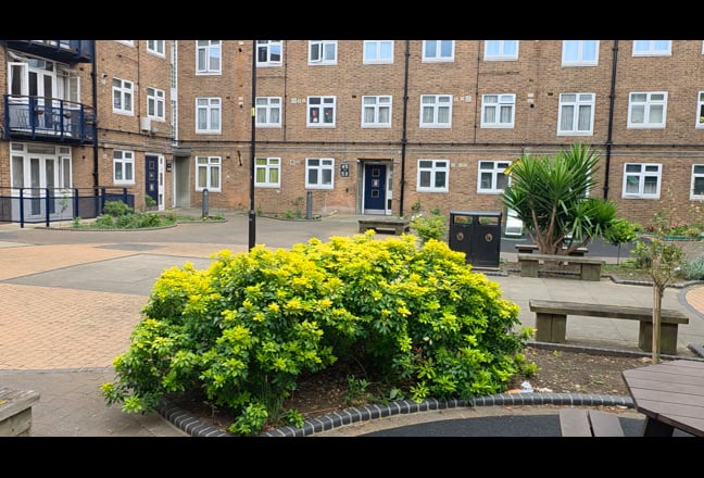 Short let room in 2 bed Flat Main Photo
