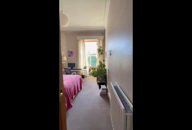 Spacious Double Room - 5 bedroom flat, Bruntsfield Main Photo