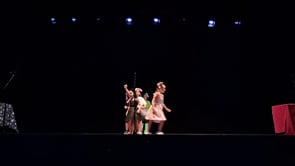 Doble representació final de extraescolar de teatre de l'escola Empúries