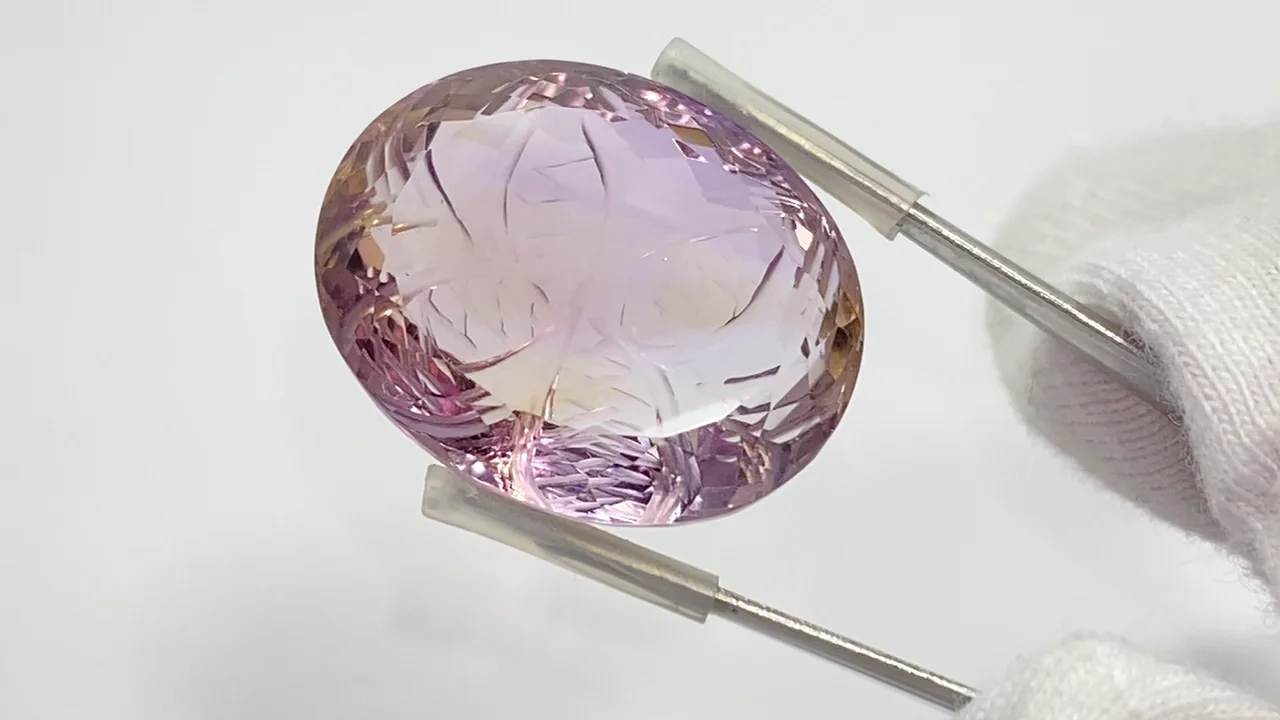 宝石質アメトリン AAA- ルース 彫刻入りファセットカット 1個 NO.50【1