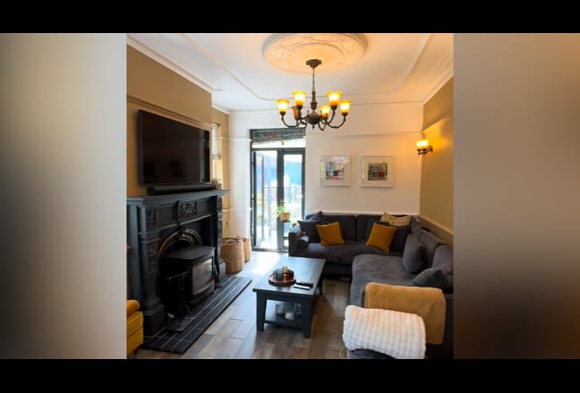 Double Room with En-Suite in Lovely Victorian Home Main Photo
