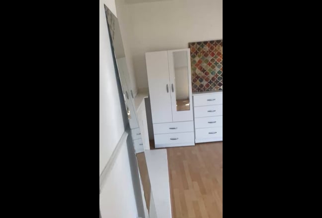 Room Sharing  Main Photo