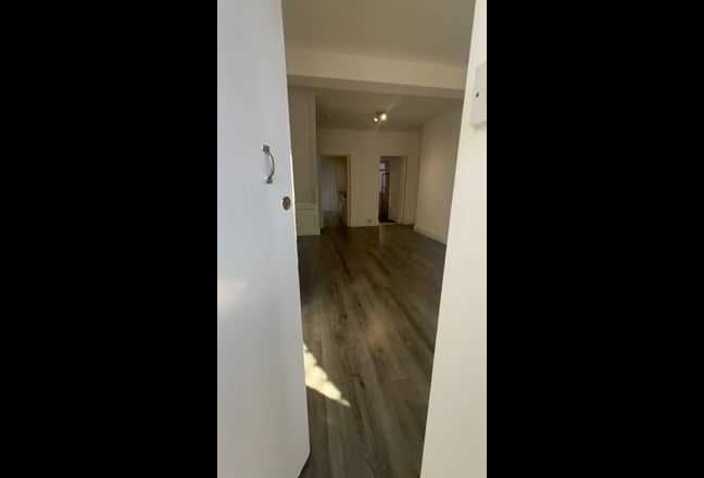 Video 1: 