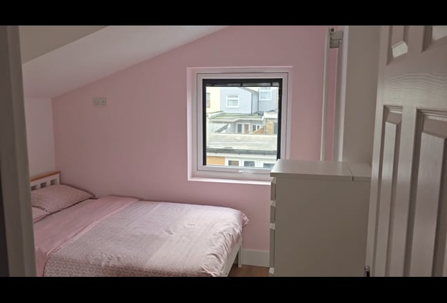 Double room in a family home in East Ham E6 Main Photo