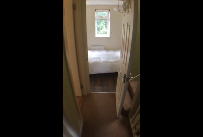 1 Room Available In House Near Station - SA Main Photo