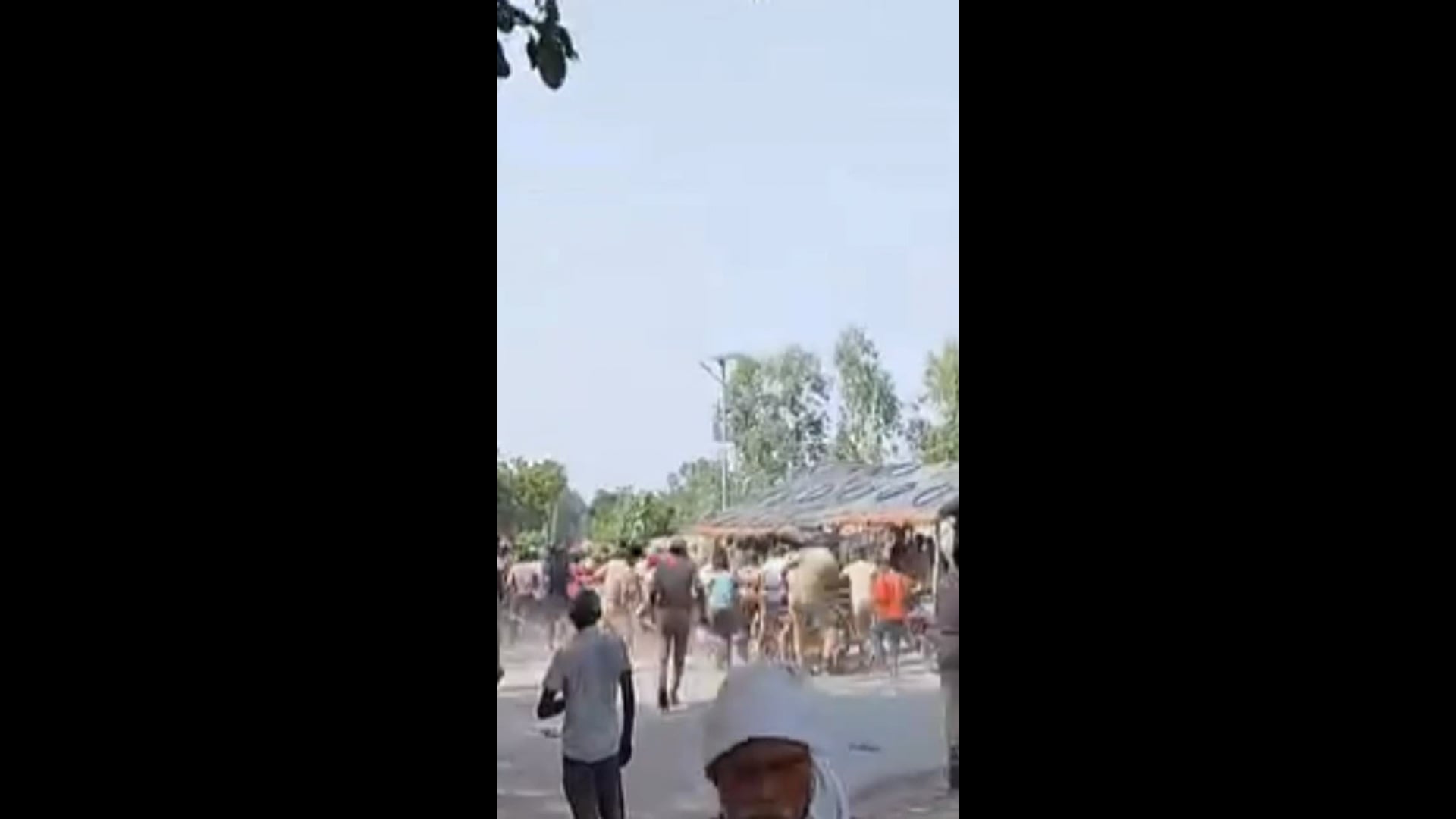 गुड्डू शर्मा के कथित फर्जी हाफ एनकाउंटर पर भड़के ग्रामीण, कार्रवाई की मांग को लेकर हुए लामबंद