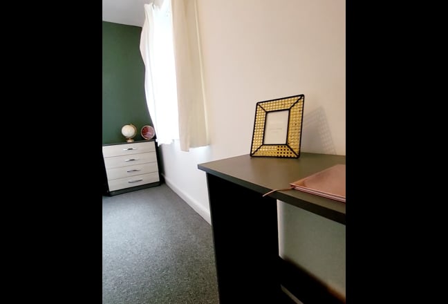 Cosy Warm Room near to Midland Met Hospital Main Photo