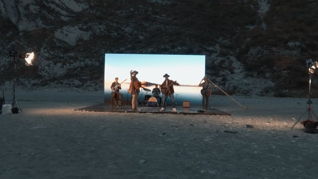 Los Claxons x DroneBrothers