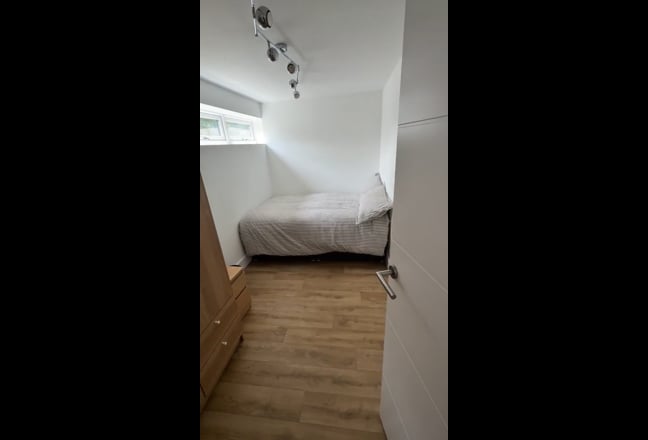 Video 1: 