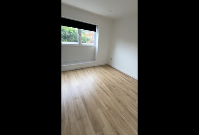 Double Room + Private Bathroom in Hackney Main Photo