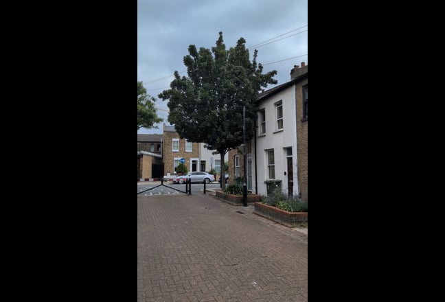 Cute x2 bed house, double room, July 18th move in Main Photo