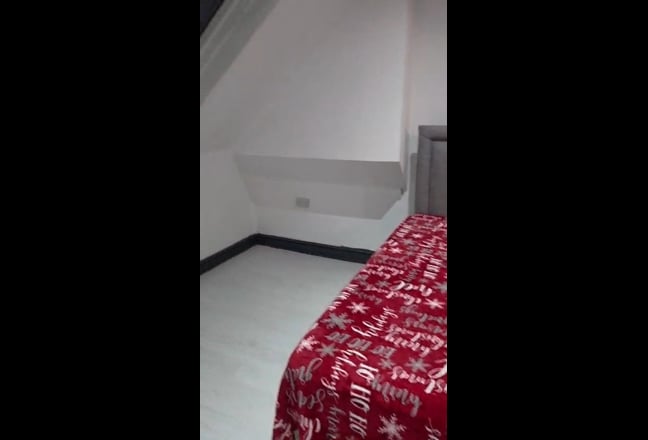 A loft room to rent  Main Photo