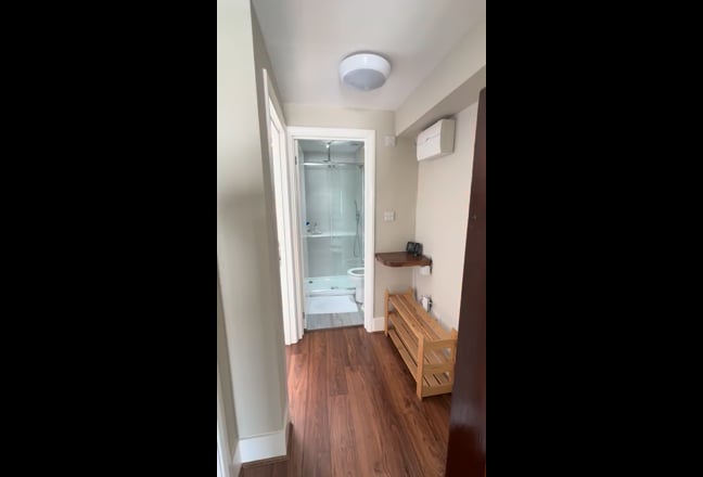 Great private Room central in Brighton  Main Photo