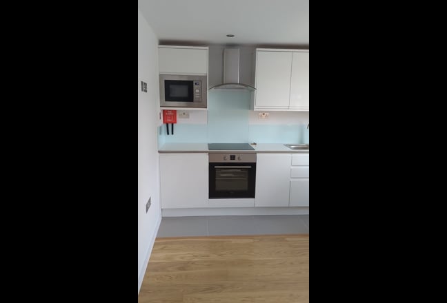 Video 1: sleeping area / bedroom