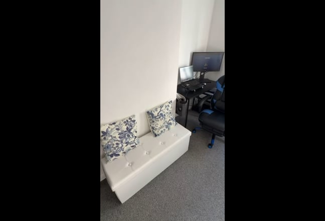 Video 1: Double Room 2 Bed