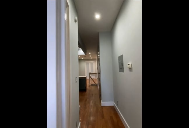 Room Available in 4 Bedroom Rent Stabilized Duplex Main Photo