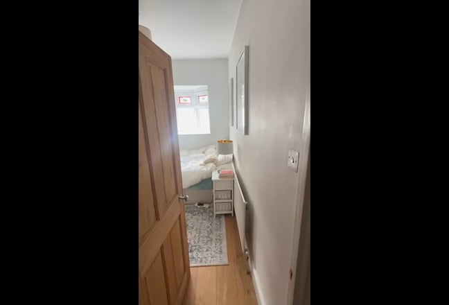 Double Room in Brixton Maisonette  Main Photo