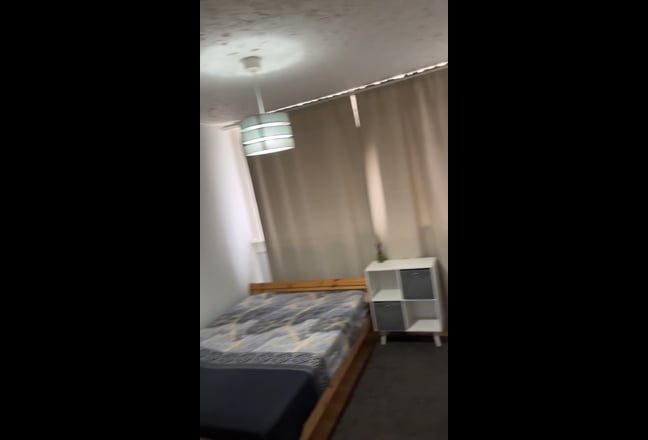 Very Large Room  Available in a Two Bedroom Flat  Main Photo