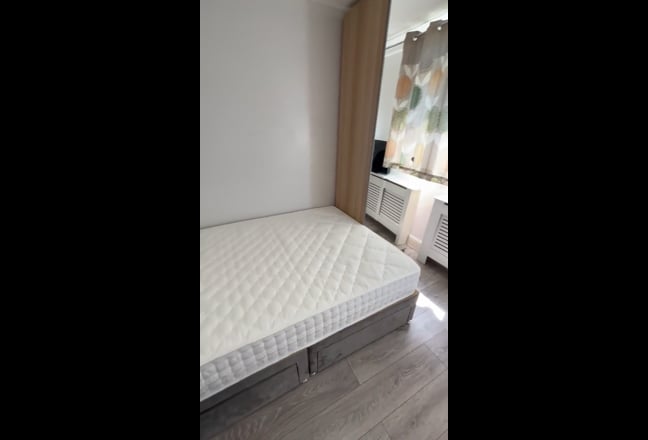 Double room with all bills included  Main Photo