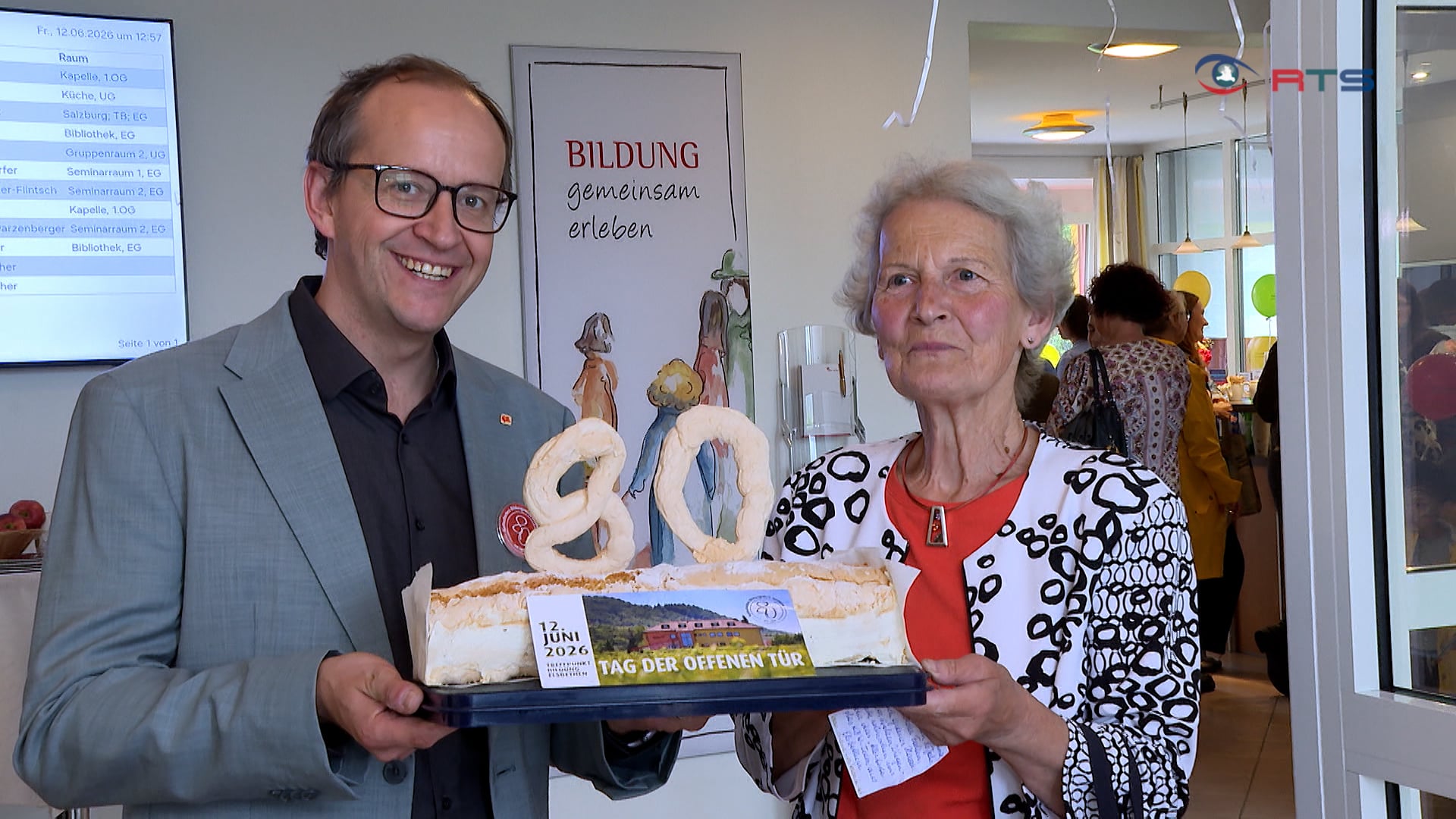 tag-der-offenen-tuer-80-jahre-bildung-fuer-alle