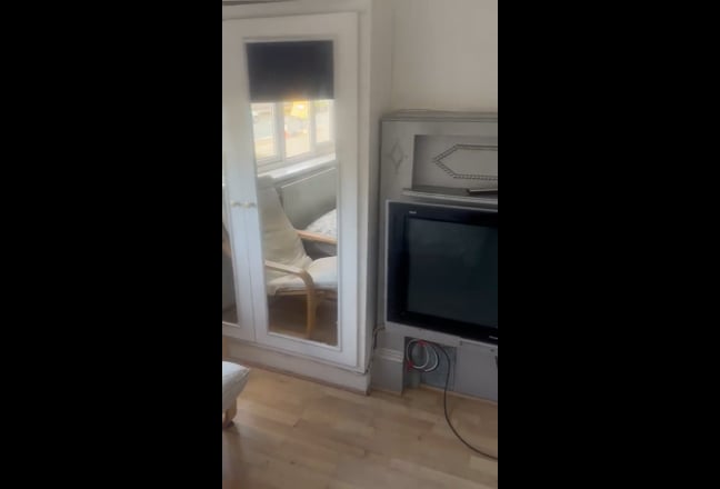  Ensuite Double Room with Cooking Area – Quiet Hou Main Photo