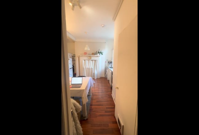 Spacious double room • zone 1 • 2 min tube  Main Photo