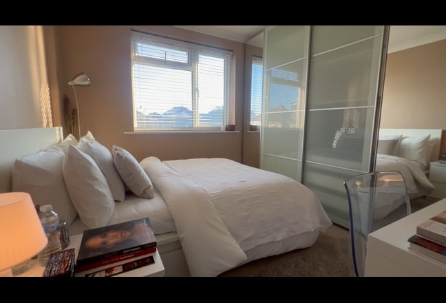 Spacious Room Near London Heathrow & Brunel Uni Main Photo