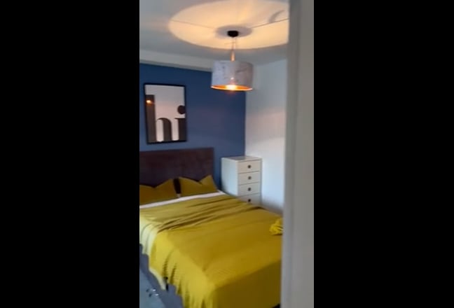 1st floor en-suite room avail. August 1st Main Photo