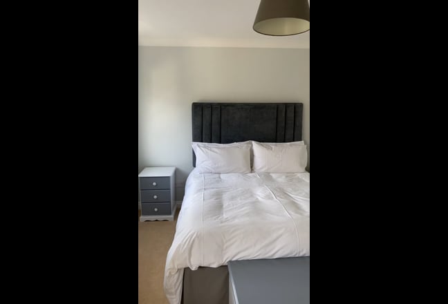 Fantastic double in a prestigious area Main Photo