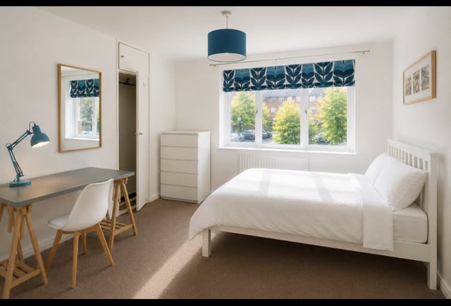 Lovely Large Room in Shared Flat All Bills Inc Main Photo