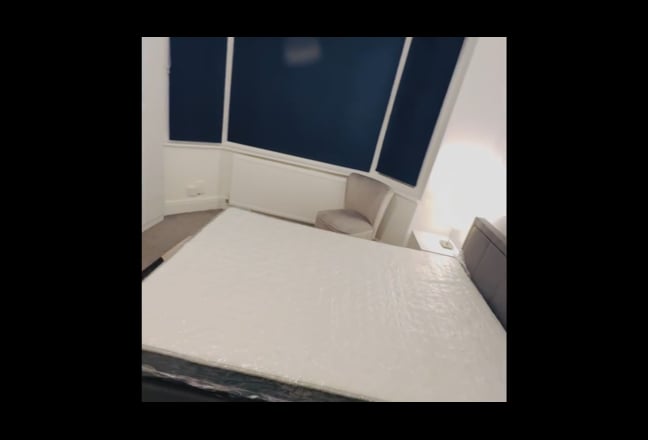 Bills Inc | XL Double | Near QMC/City | 2 Baths Main Photo