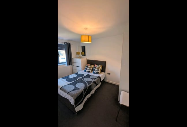 Stunning Double Room in Modern House All Bills Inc Main Photo