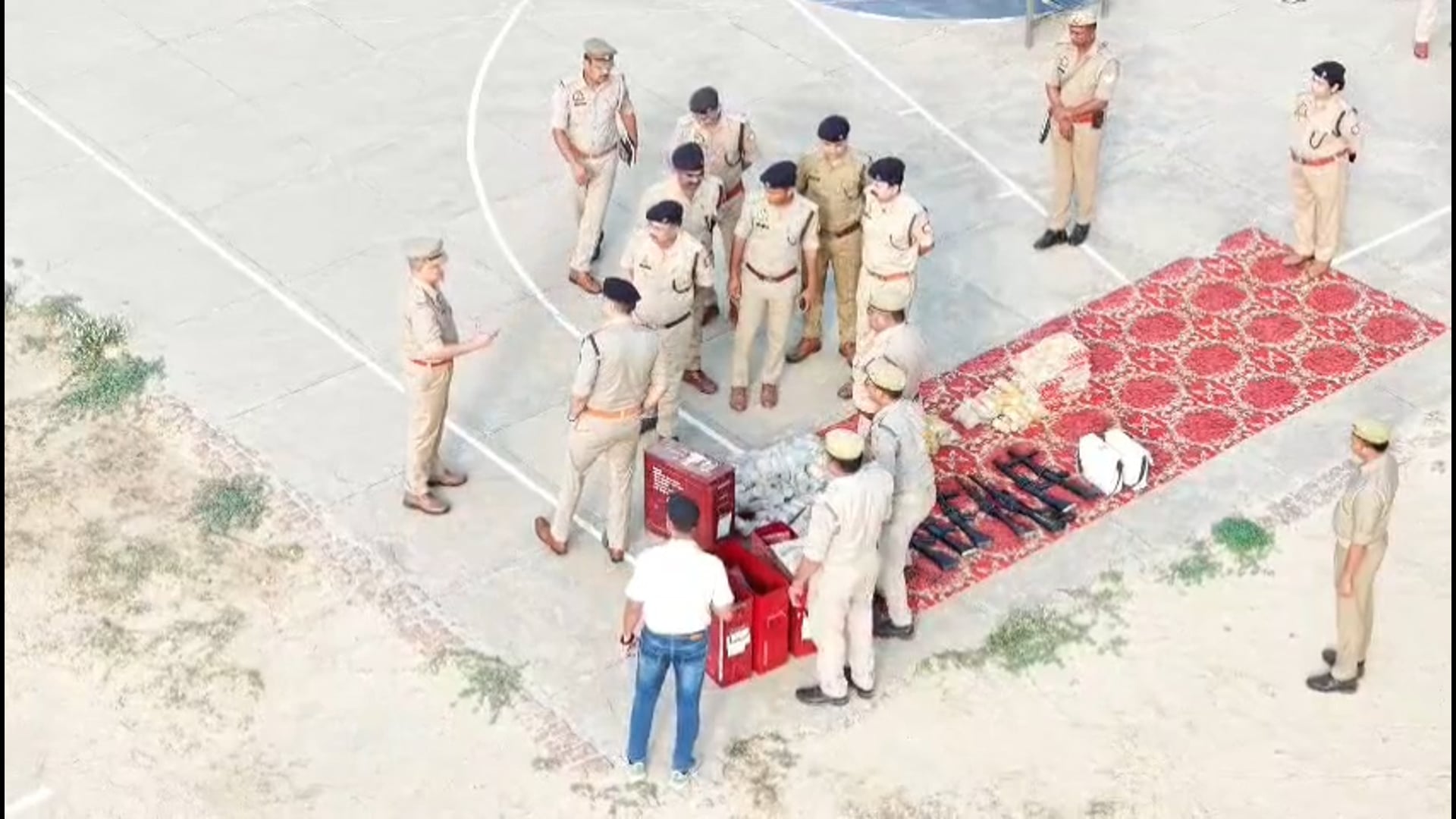 मोहर्रम व त्योहारों से पहले प्रतापगढ़ पुलिस अलर्ट एसपी दीपक भूकर ने कराया बल्वा ड्रिल अभ्यास#latest_news 