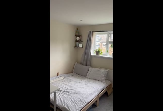 Room available in Queer 2-bed flat Main Photo