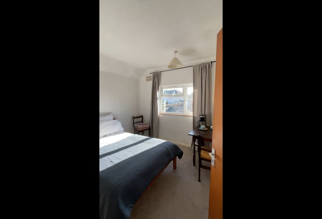 Single room available Main Photo
