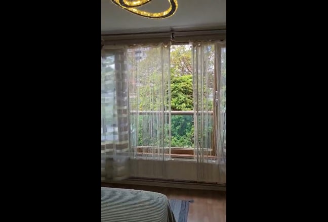Video 1: Great relaxed house-share location & amenities... on lake by cyget square, libary, store, 24hr gym,
