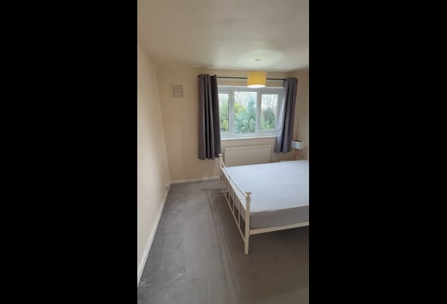 Large Double Room  Main Photo