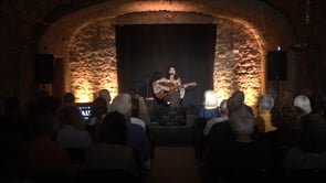 El directe íntim i en format acústic de Victòria Vilalta obre el cicle de concerts del Portalblau