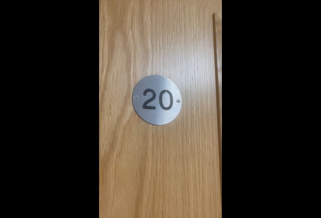Whole flat to rent  Main Photo